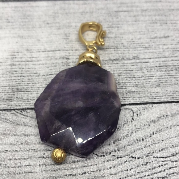 Chunky carved polished amethyst stone gemstone big statement pendant clip on/off - Picture 3 of 4
